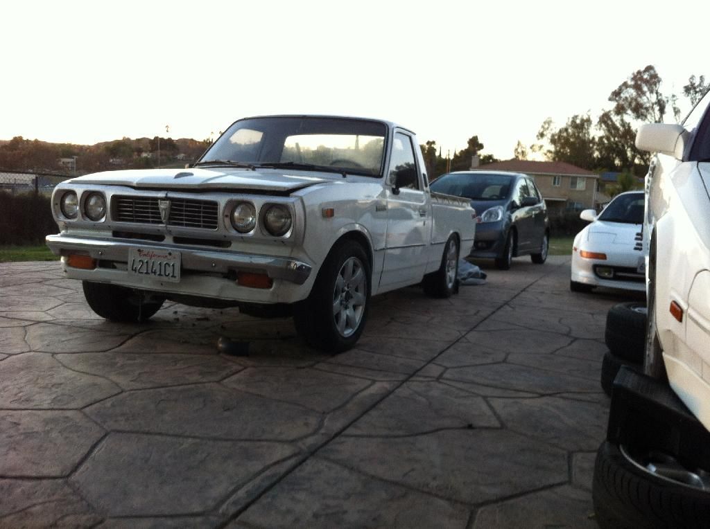 22r to 22re conversion. Indentify plugs for me. Thanks Toyota Minis